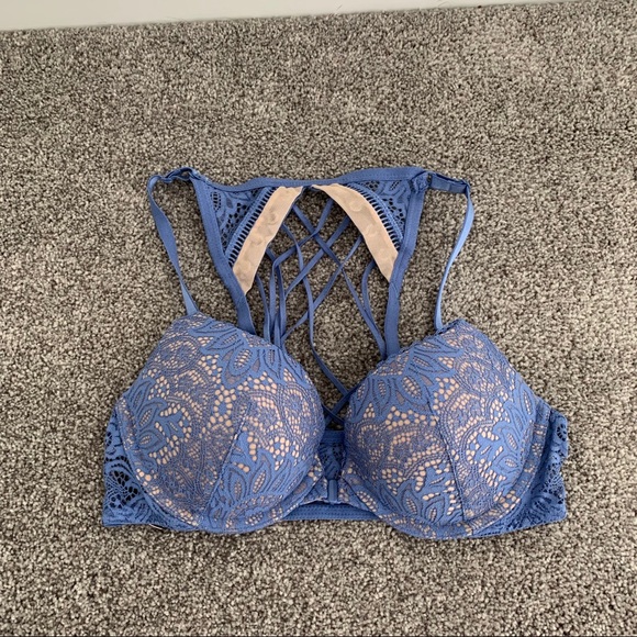 Victoria Secret Push Up Bra with back lacing. - Picture 4 of 5